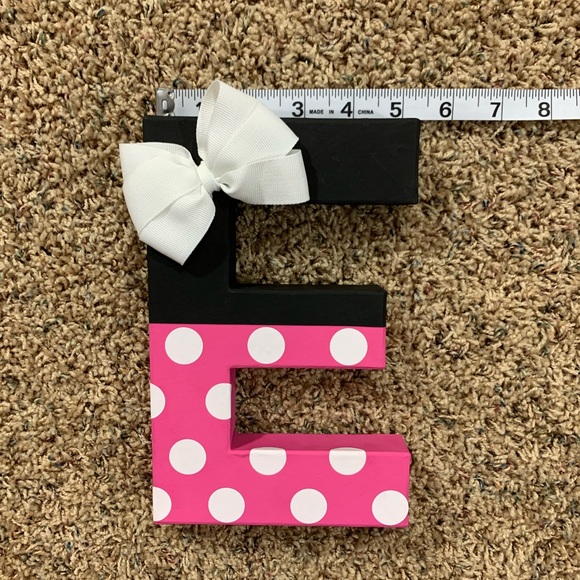 Paper Mache “E” in Minnie Mouse - Picture 5 of 7